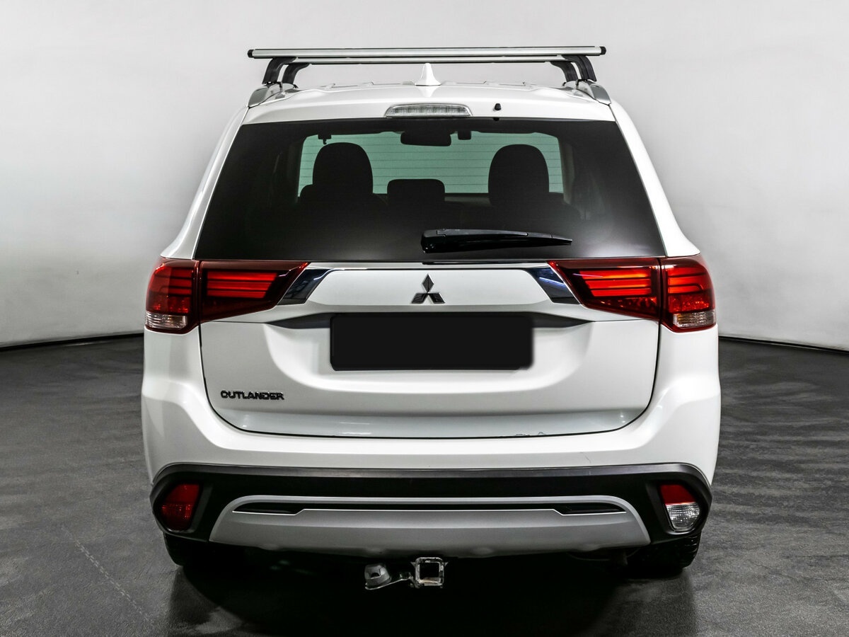 Mitsubishi Outlander 2021 года с пробегом. Фото: #5