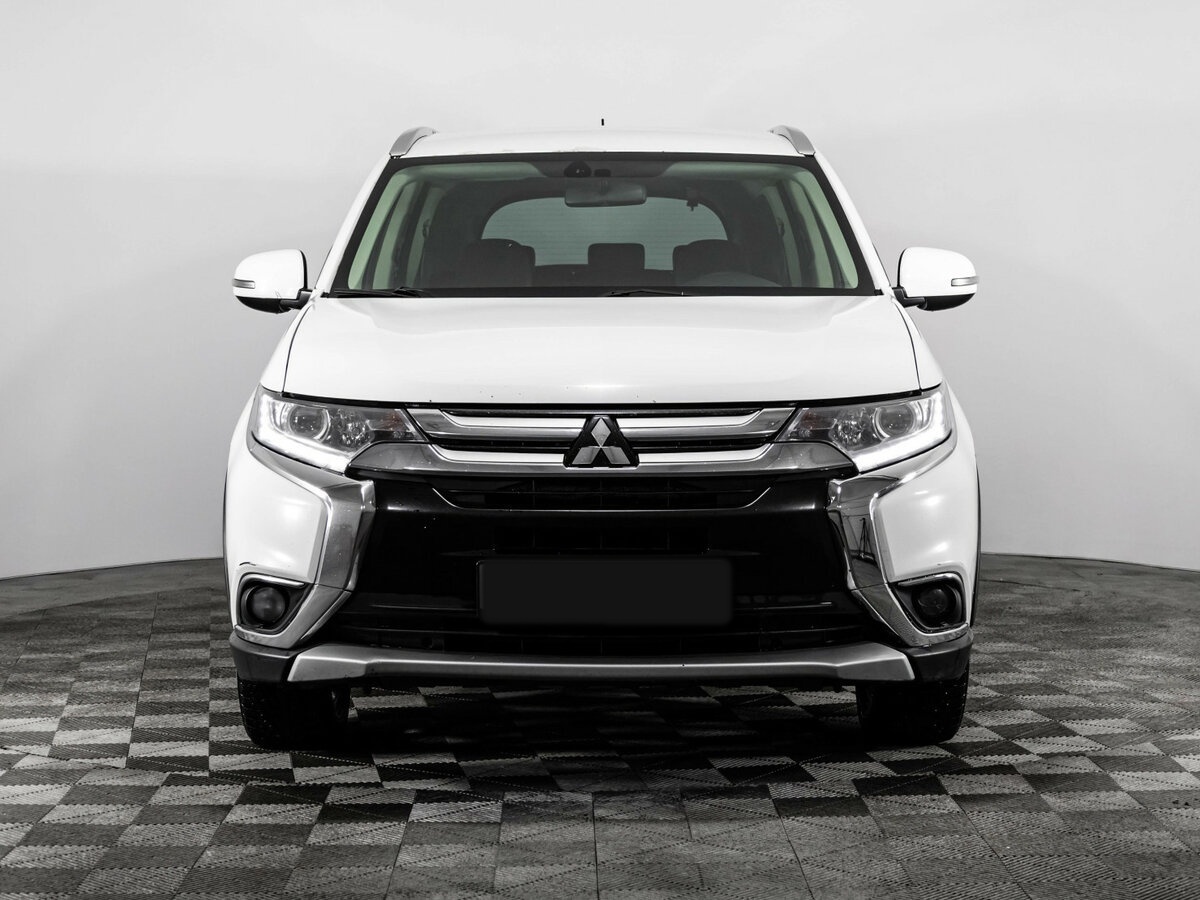 Mitsubishi Outlander 2016 года с пробегом. Фото: #1
