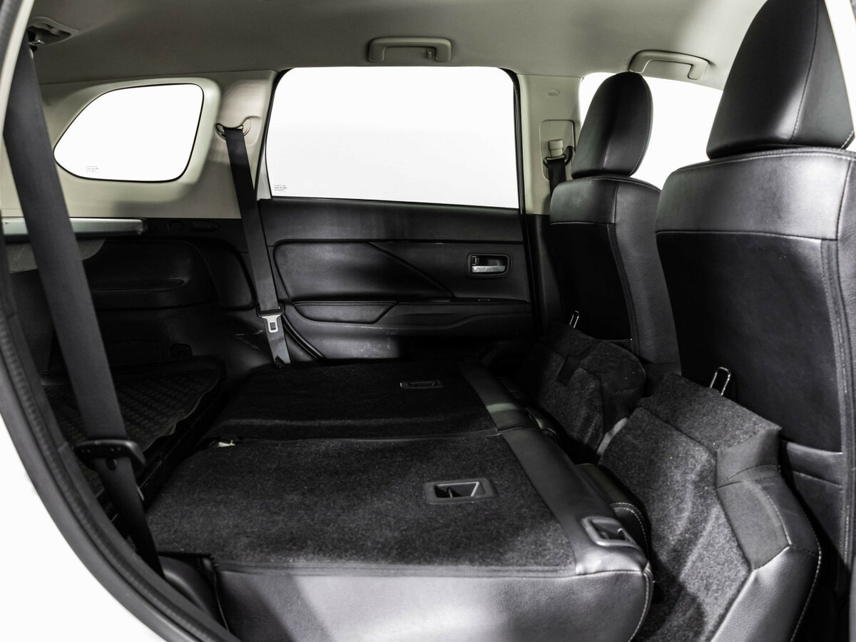 Mitsubishi Outlander 2016 года с пробегом. Фото: #16