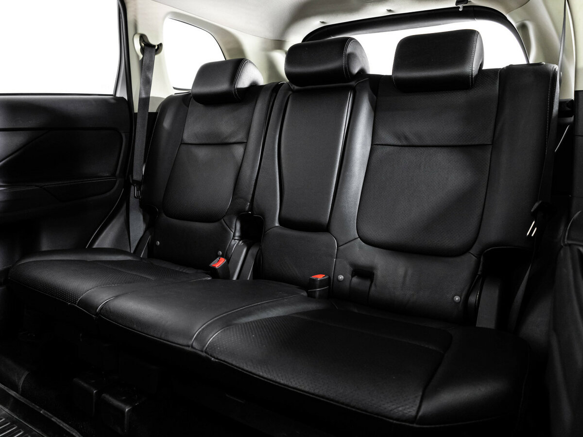 Mitsubishi Outlander 2016 года с пробегом. Фото: #17