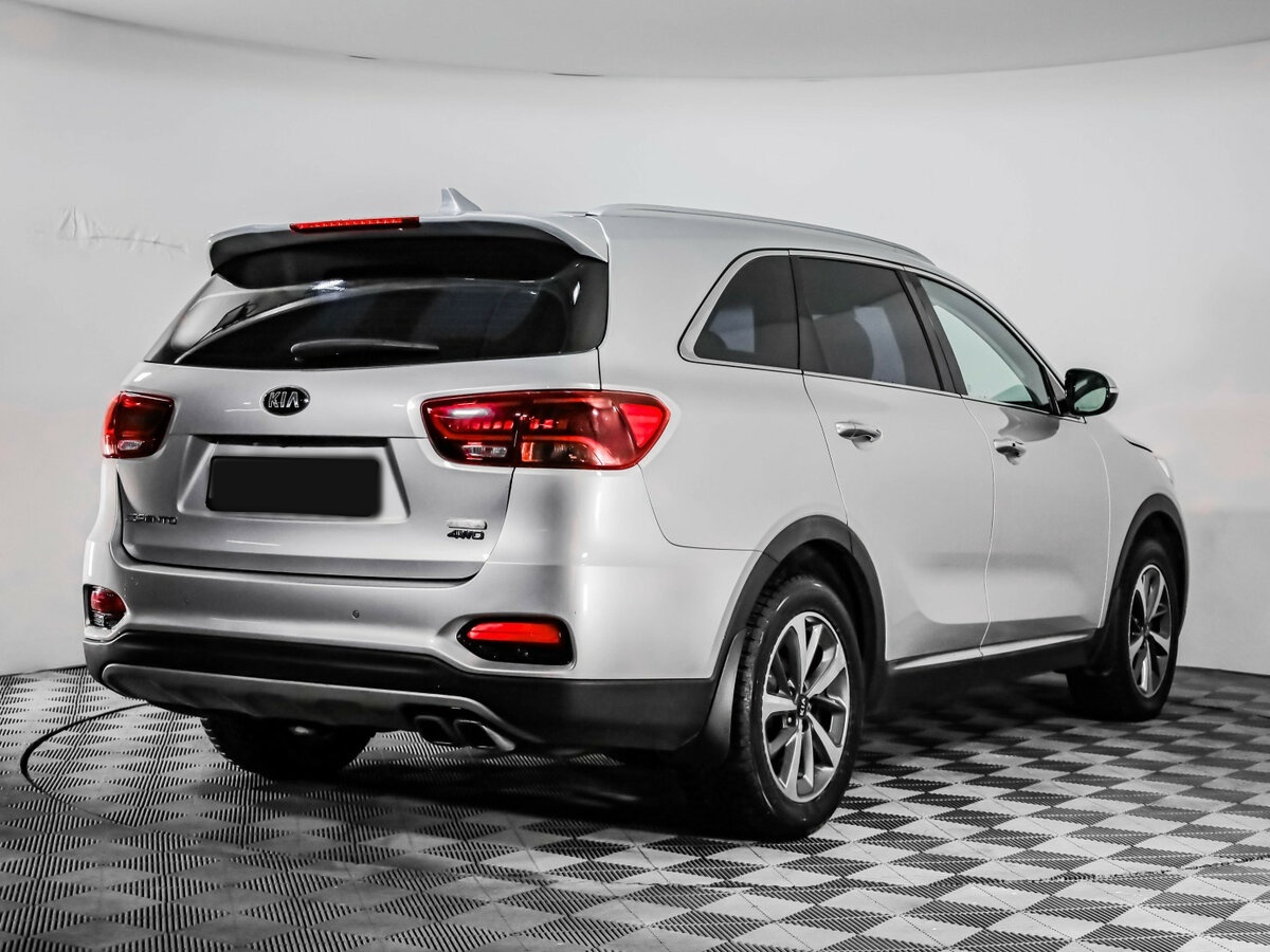 Kia Sorento 2018 года с пробегом. Фото: #4