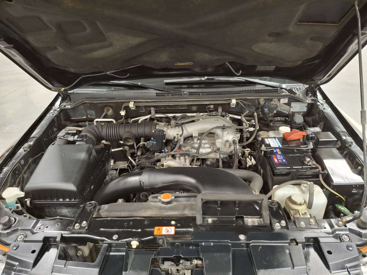 Б/У Митсубиши Паджеро 2012 года. Фото: #8