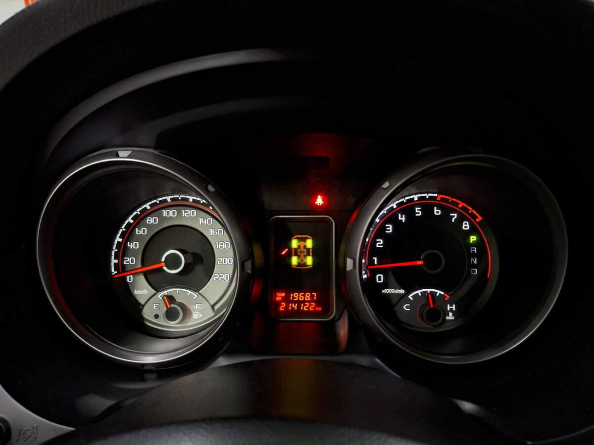 Б/У Митсубиши Паджеро 2012 года. Фото: #12