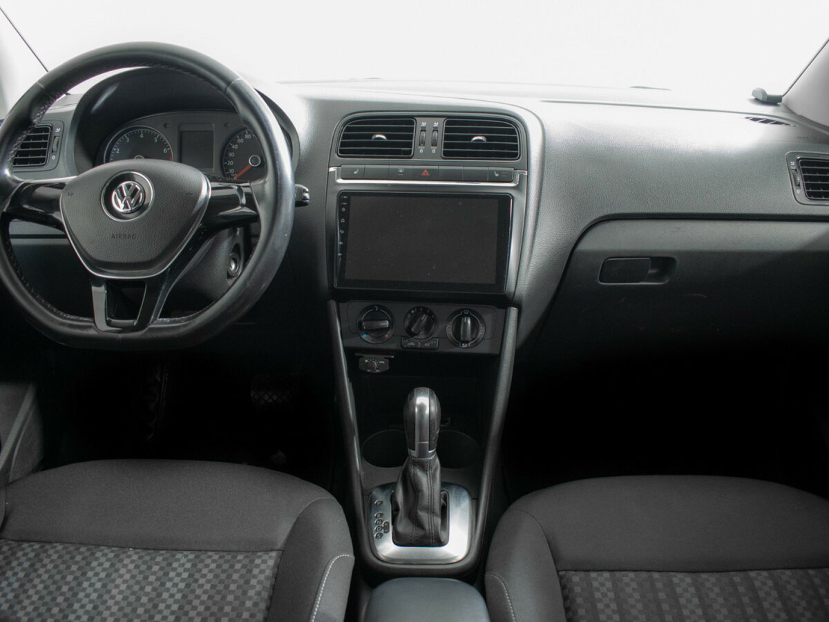 Б/У Фольксваген Поло 2016 года. Фото: #10