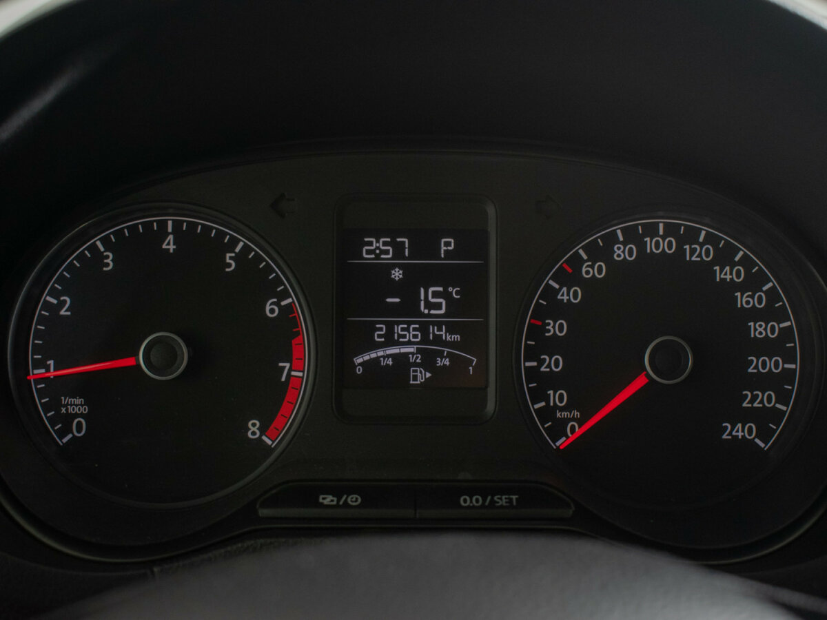 Б/У Фольксваген Поло 2016 года. Фото: #11