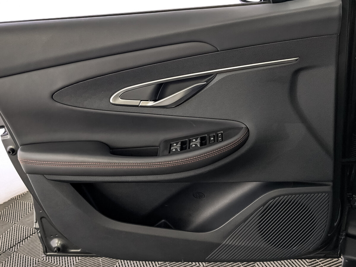 Б/У Чанган УНИ-Т 2023 года. Фото: #18