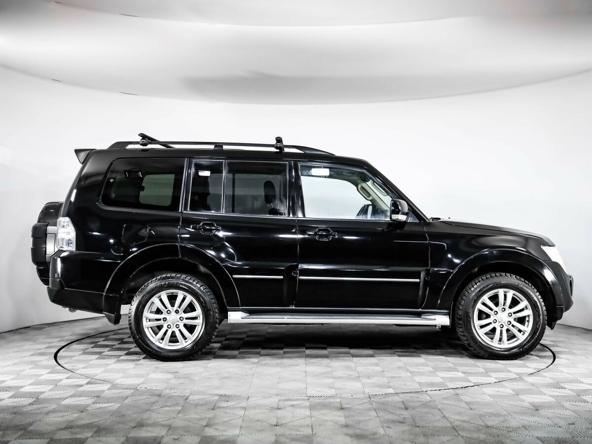 Б/У Митсубиши Паджеро 2013 года. Фото: #3