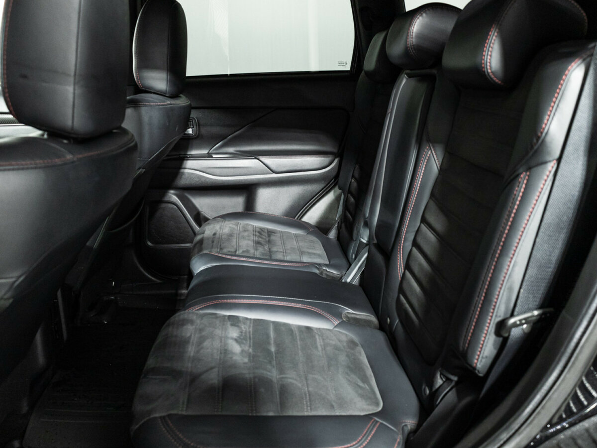 Mitsubishi Outlander 2020 года с пробегом. Фото: #9