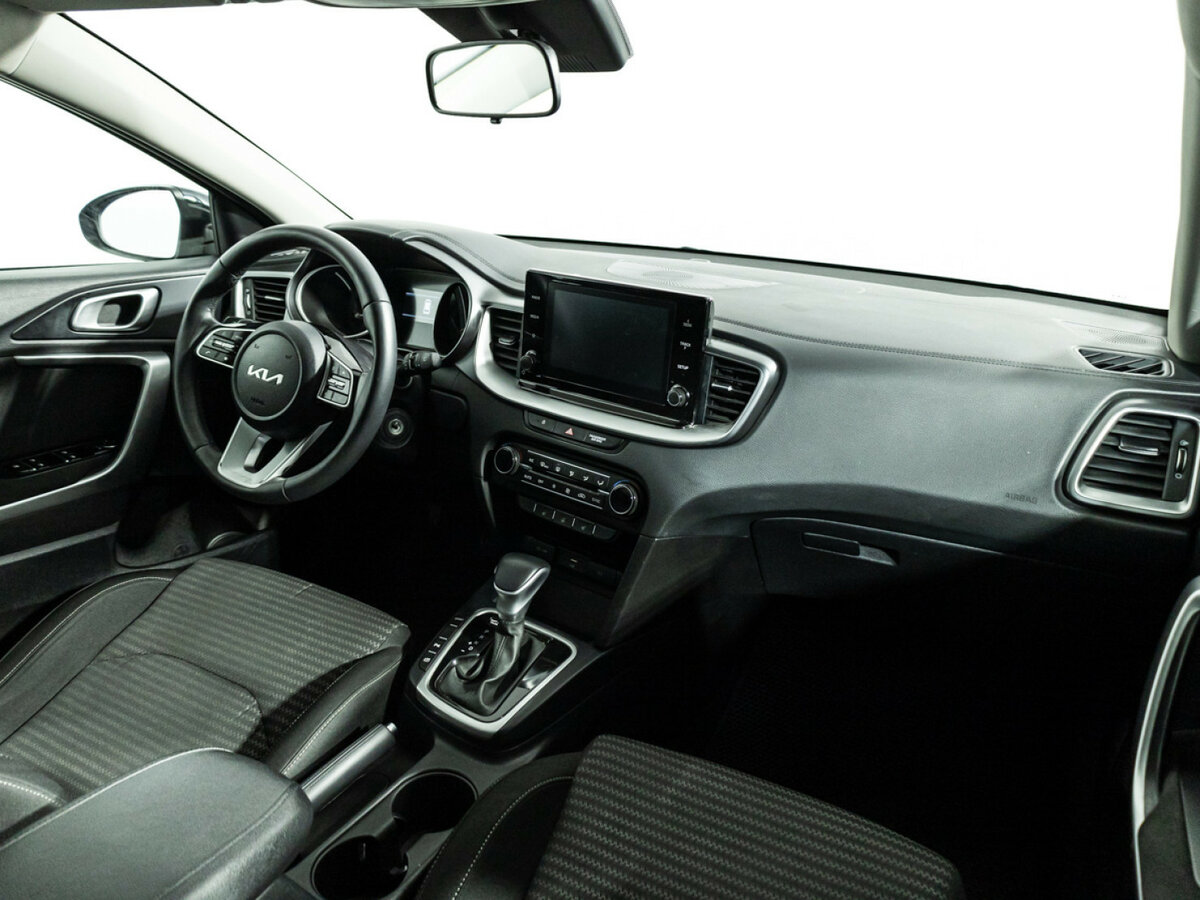 Б/У Киа Сид 2022 года. Фото: #8