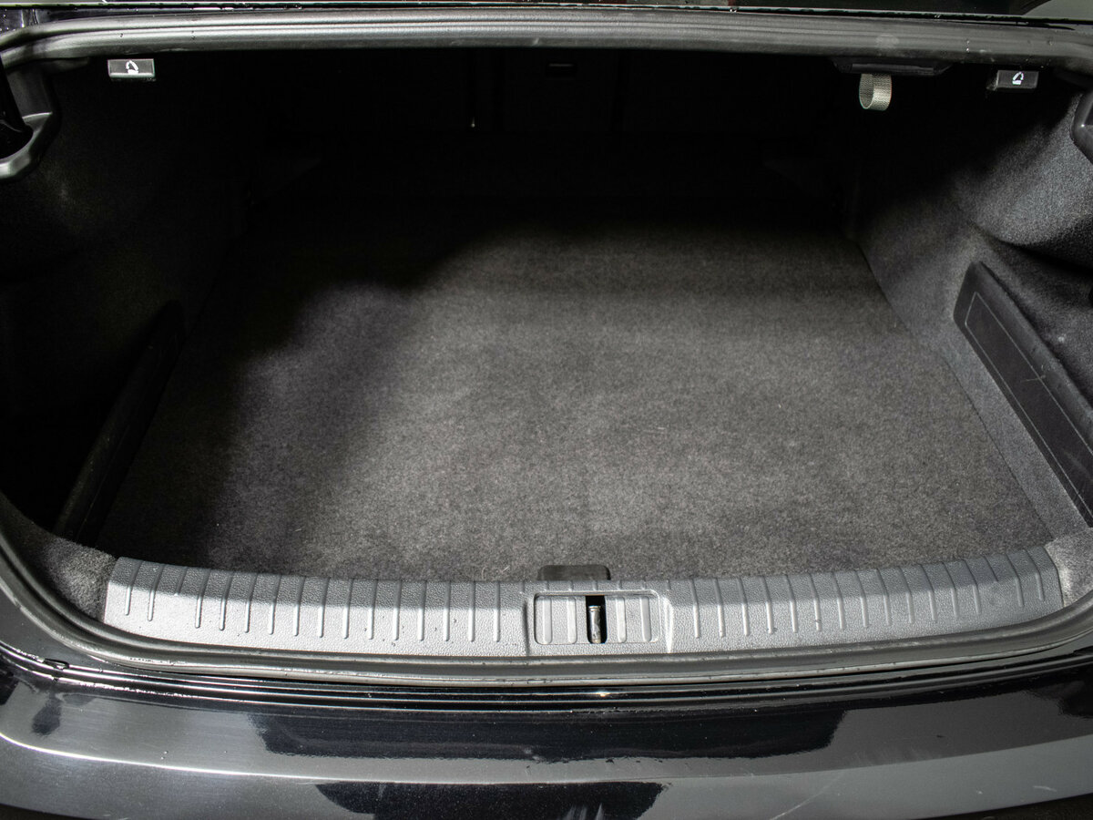 Volkswagen Passat 2017 года с пробегом. Фото: #8