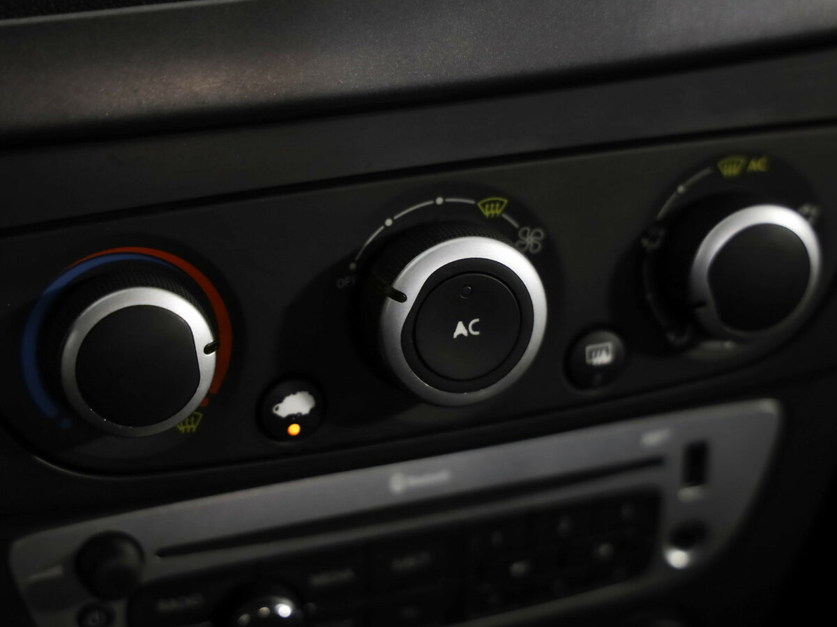 Б/У Рено Флюенс 2014 года. Фото: #11