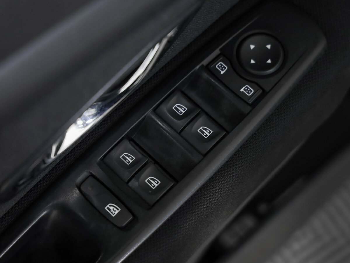 Б/У Рено Флюенс 2014 года. Фото: #16