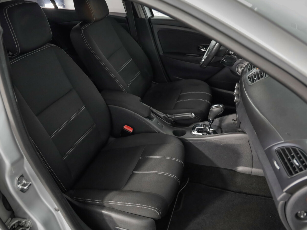 Б/У Рено Флюенс 2014 года. Фото: #17