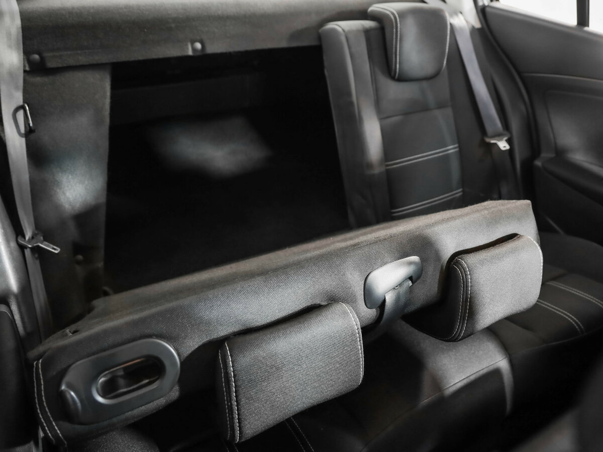 Б/У Рено Флюенс 2014 года. Фото: #21