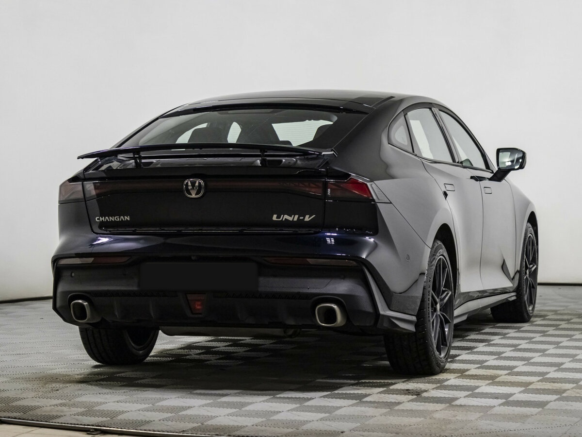Б/У Чанган УНИ-В 2024 года. Фото: #3