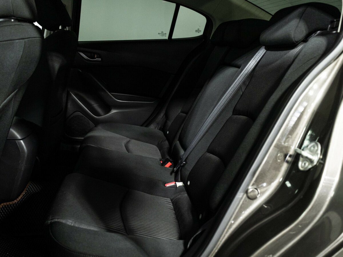 Mazda 3 2014 года с пробегом. Фото: #9