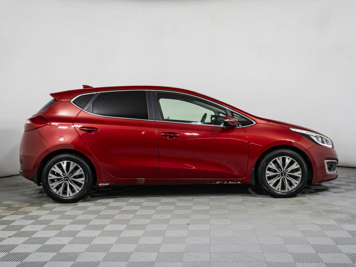 Б/У Киа Сид 2017 года. Фото: #3