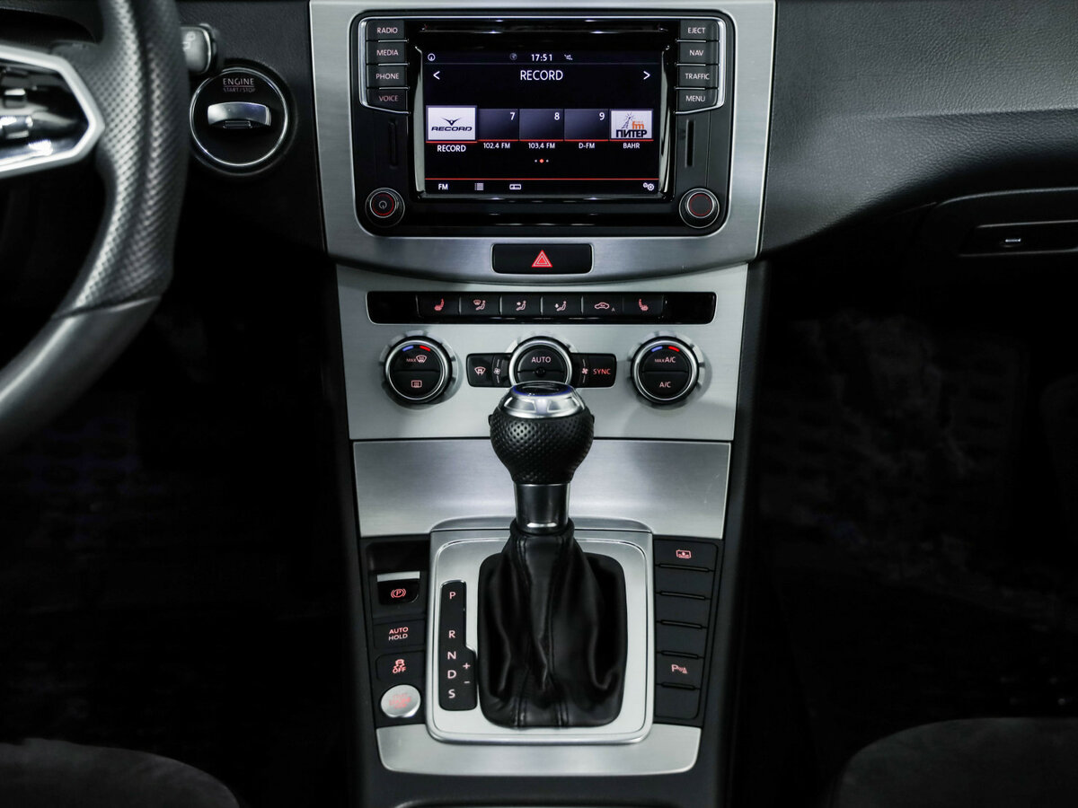 Б/У Фольксваген Пассат 2014 года. Фото: #18