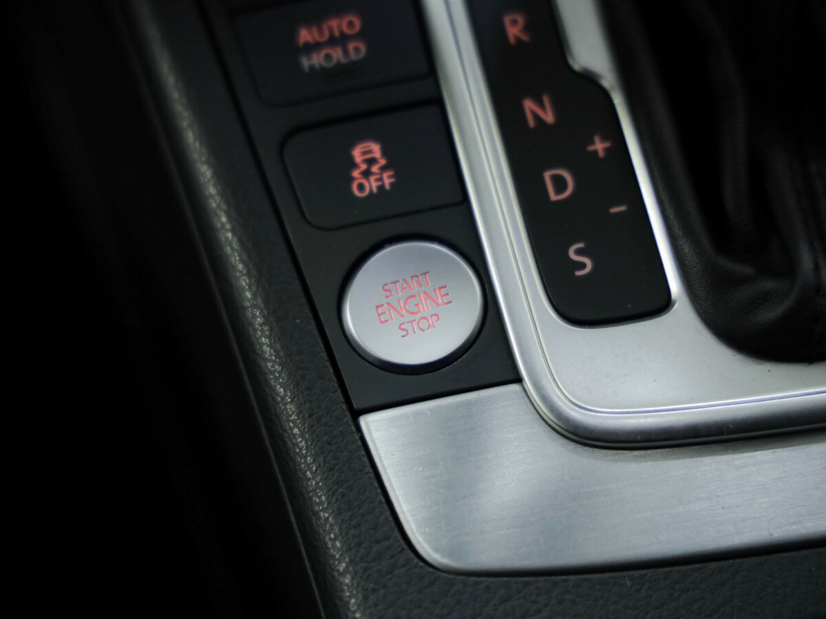 Б/У Фольксваген Пассат 2014 года. Фото: #22