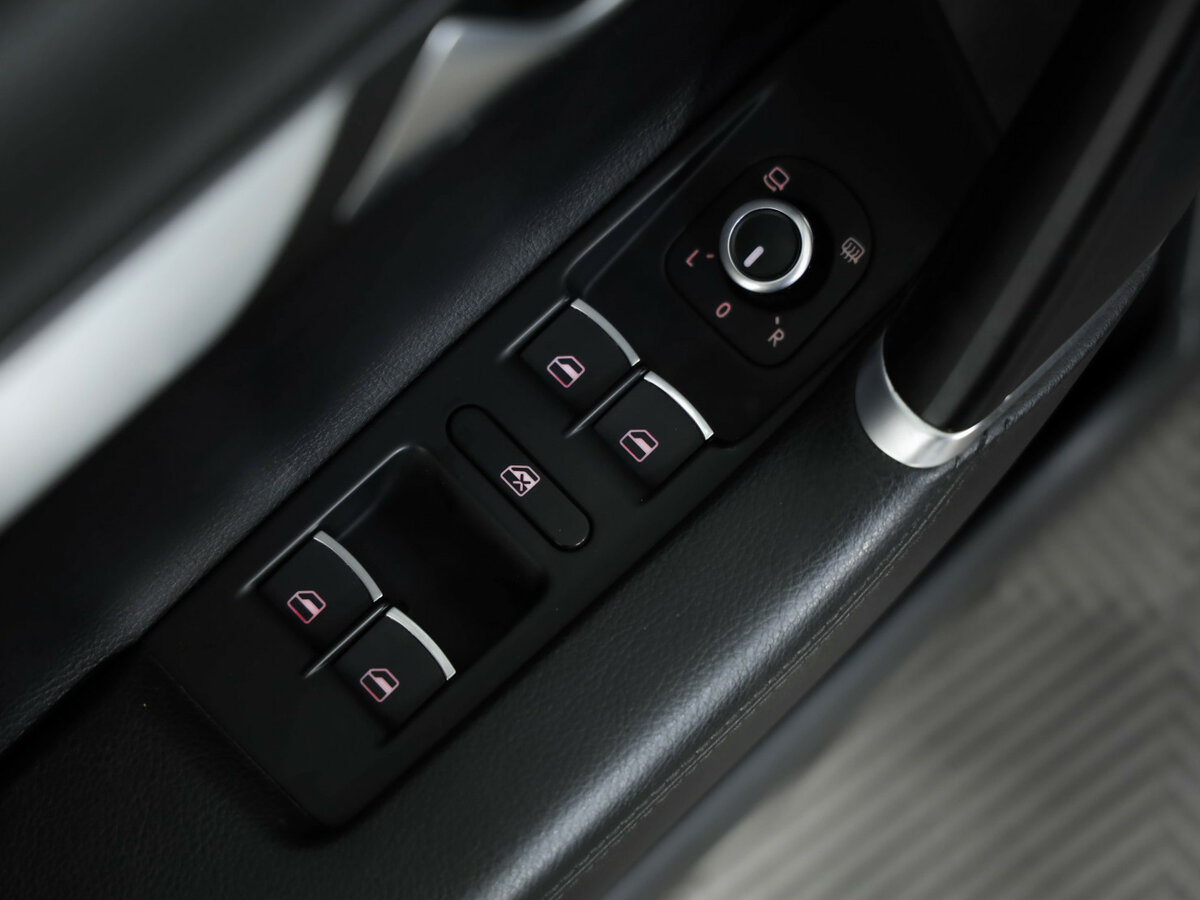 Б/У Фольксваген Пассат 2014 года. Фото: #25