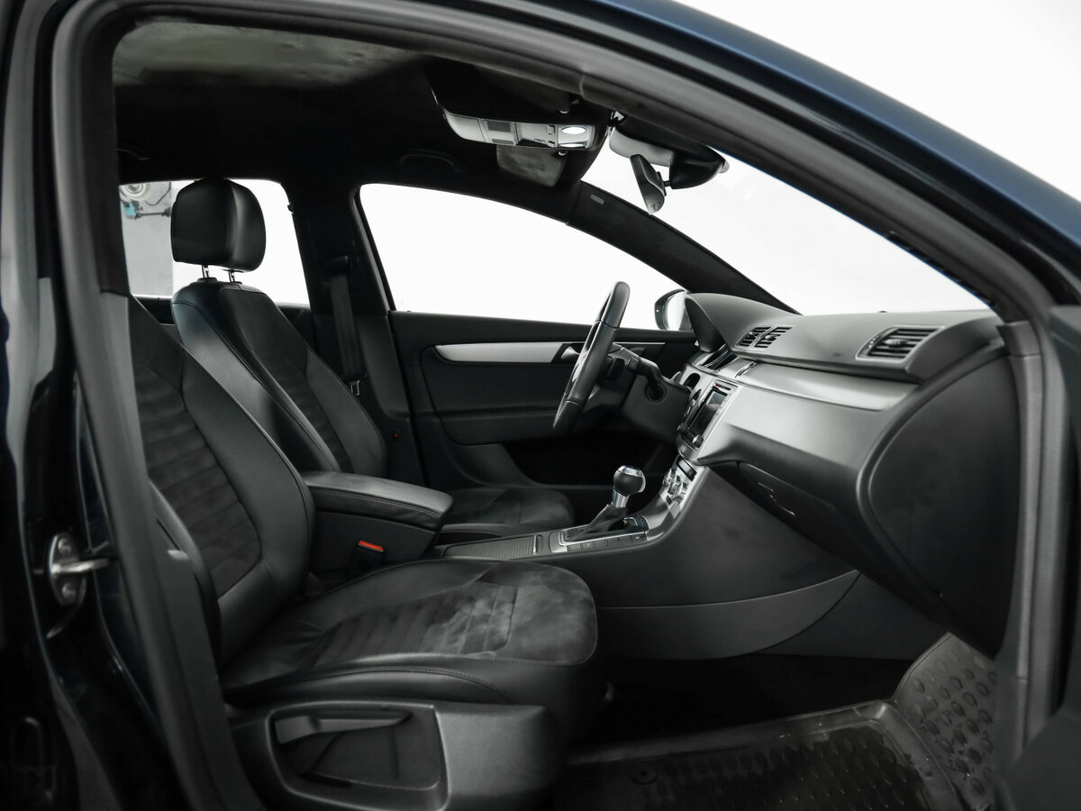 Б/У Фольксваген Пассат 2014 года. Фото: #28