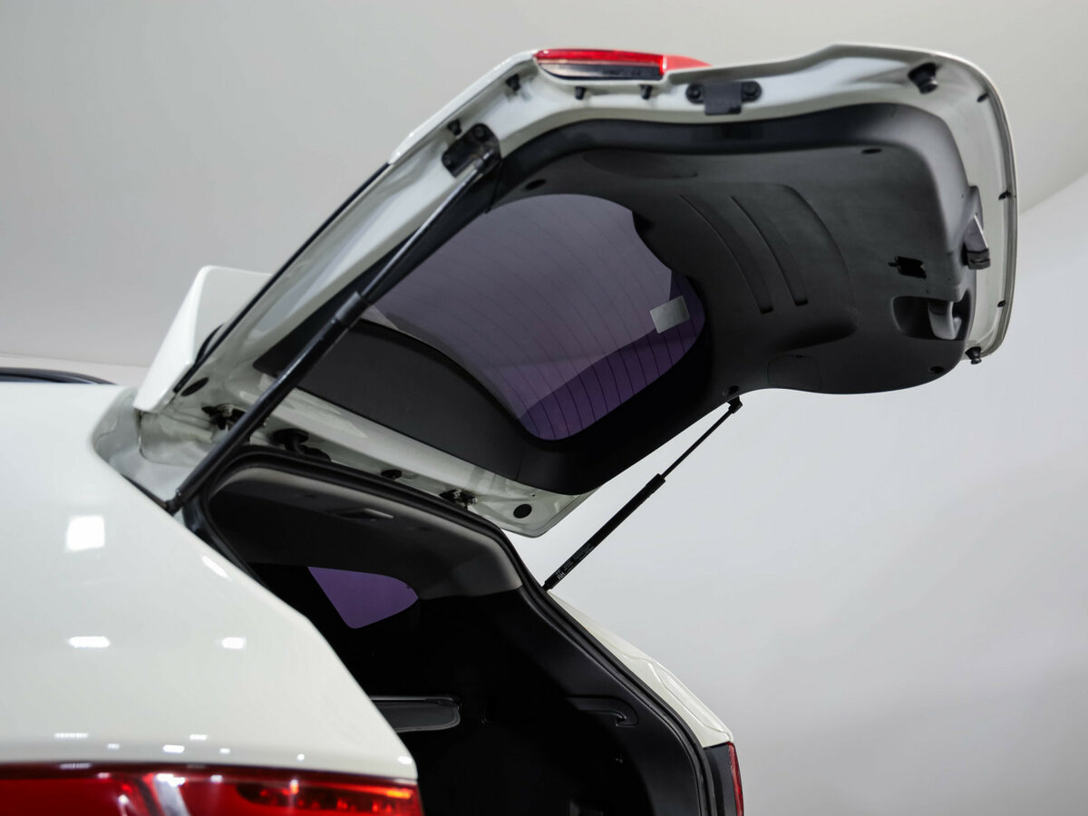 Hyundai Santa Fe 2014 года с пробегом. Фото: #30