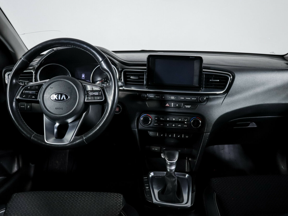 Kia Ceed 2019 года с пробегом. Фото: #8
