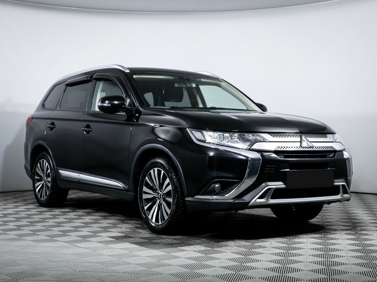 Mitsubishi Outlander 2019 года с пробегом. Фото: #2