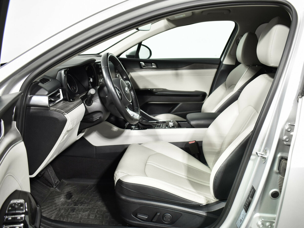 Б/У Киа К5 2021 года. Фото: #9